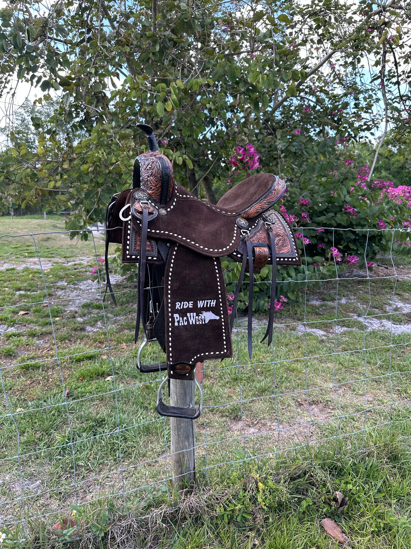 14” seven saddle