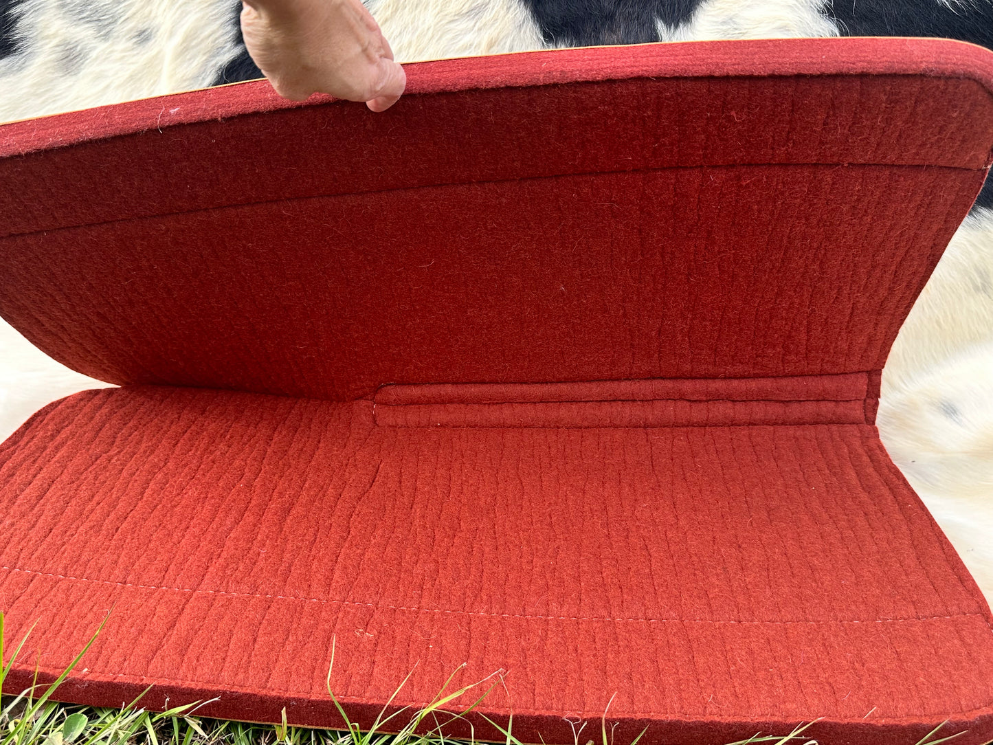 Rust cutback saddle pad
