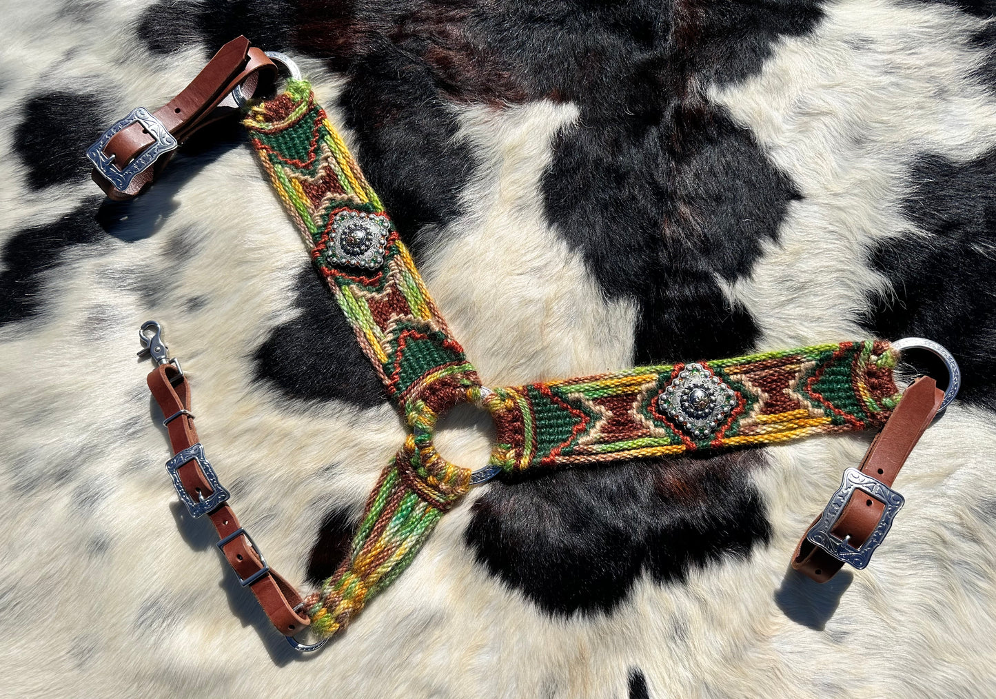 Emerald tye dye breast collar