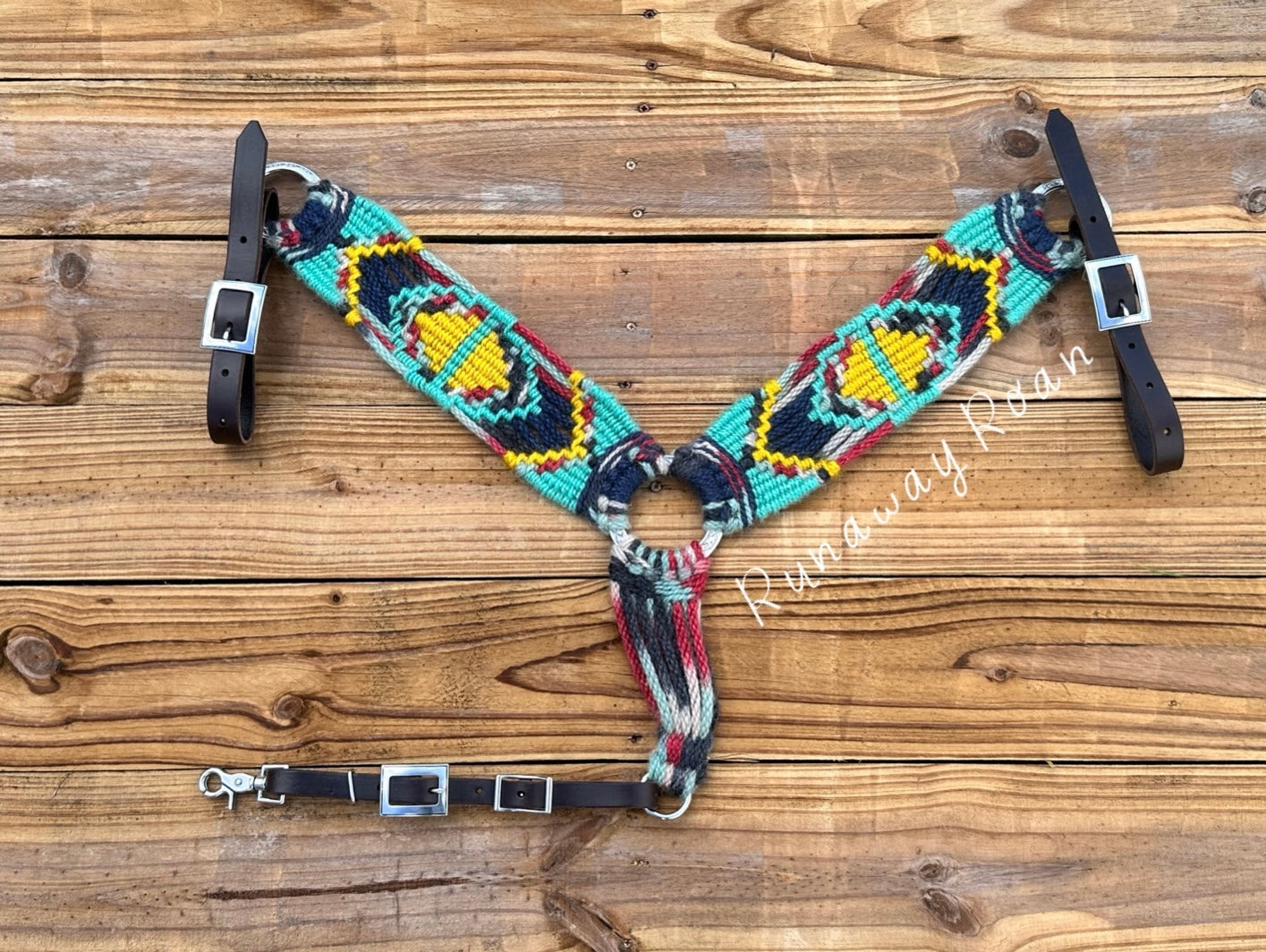 Custom twist breast collar