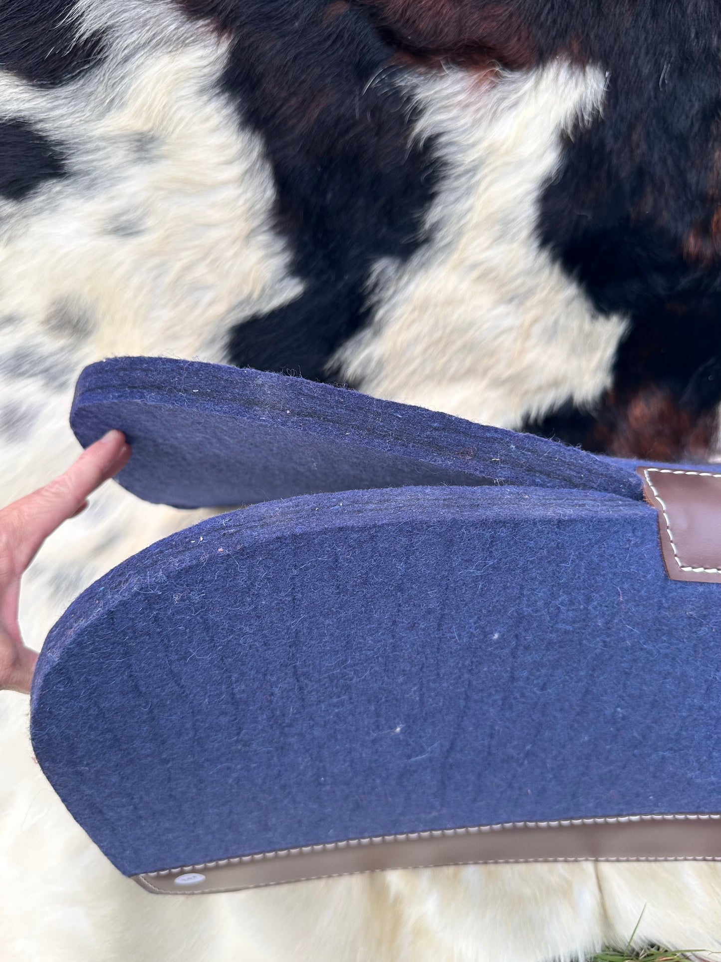 Navy cutback saddle pad