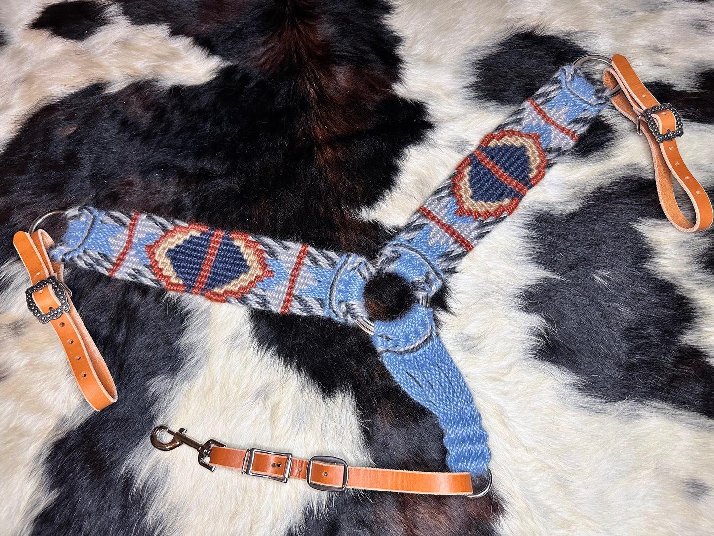 Gray twist and blue breast collar