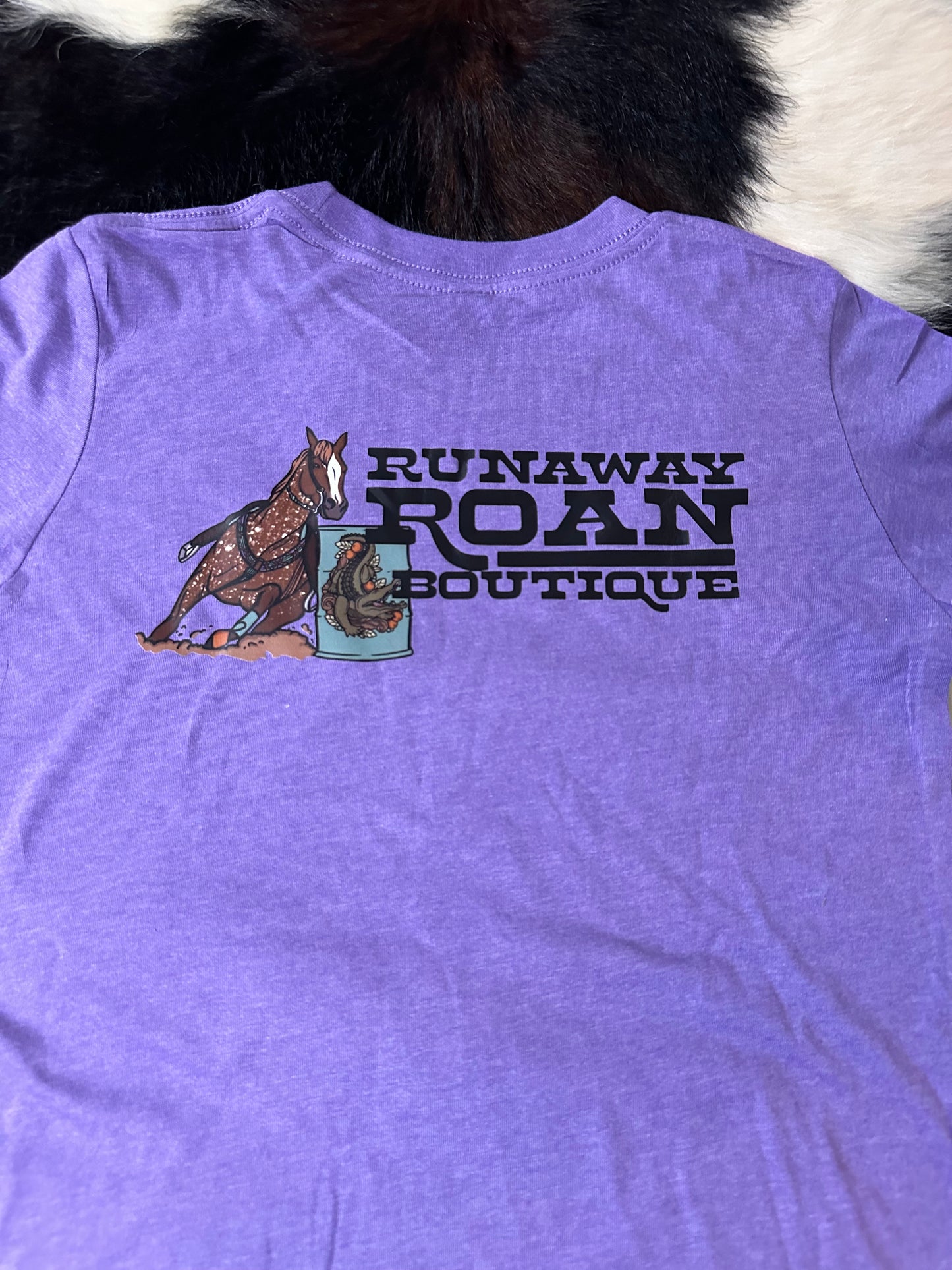 Youth barrel horse logo tee