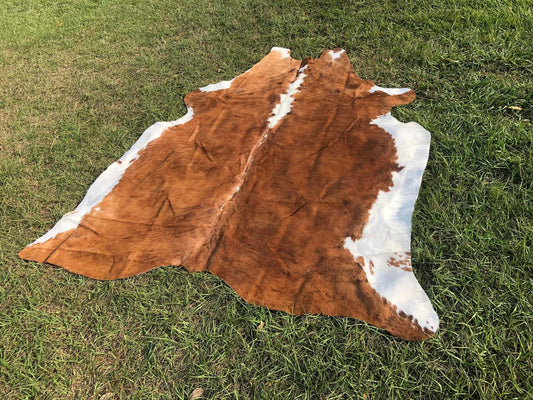 6’6” x 7’3” Cowhide