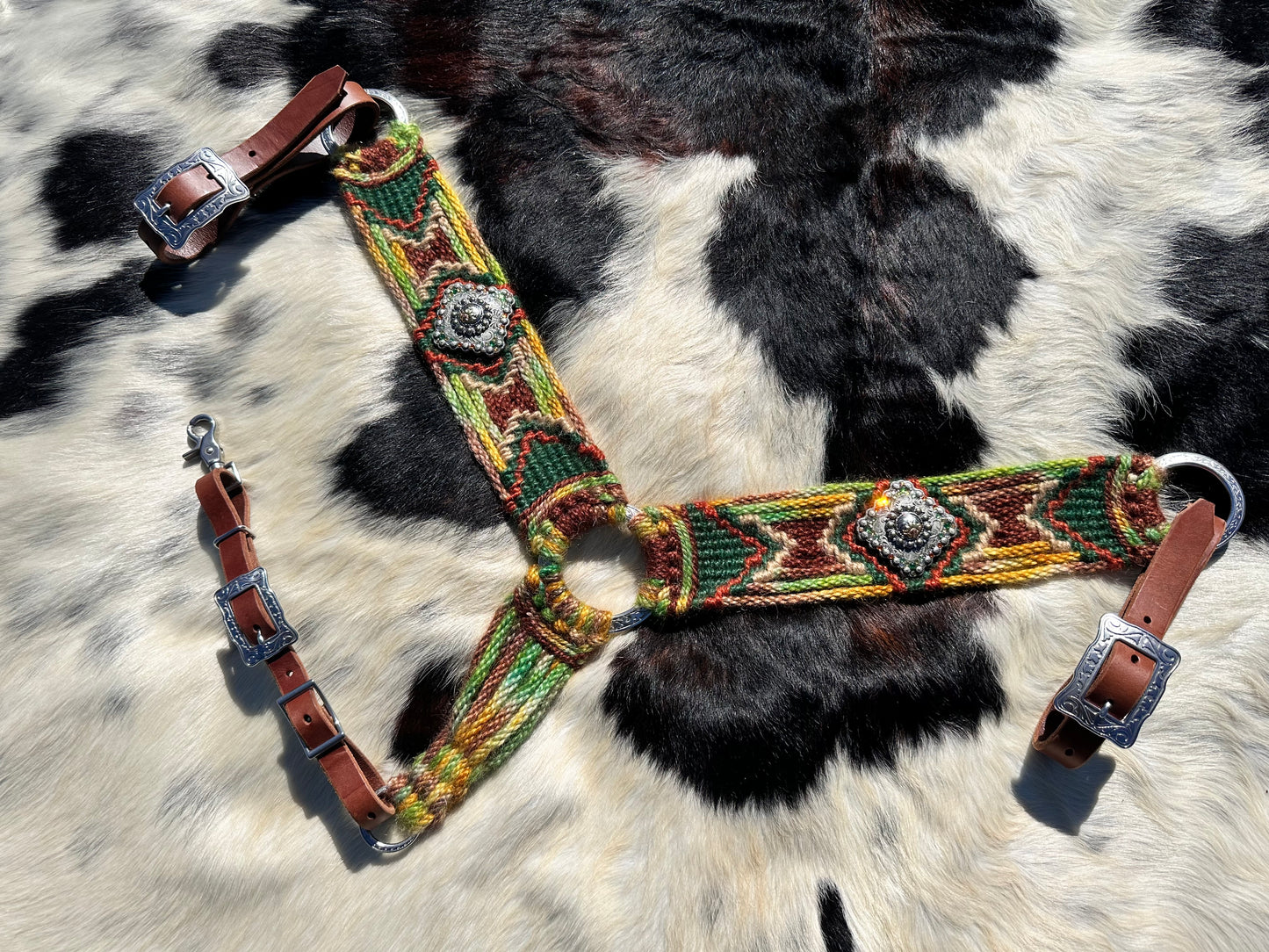 Emerald tye dye breast collar