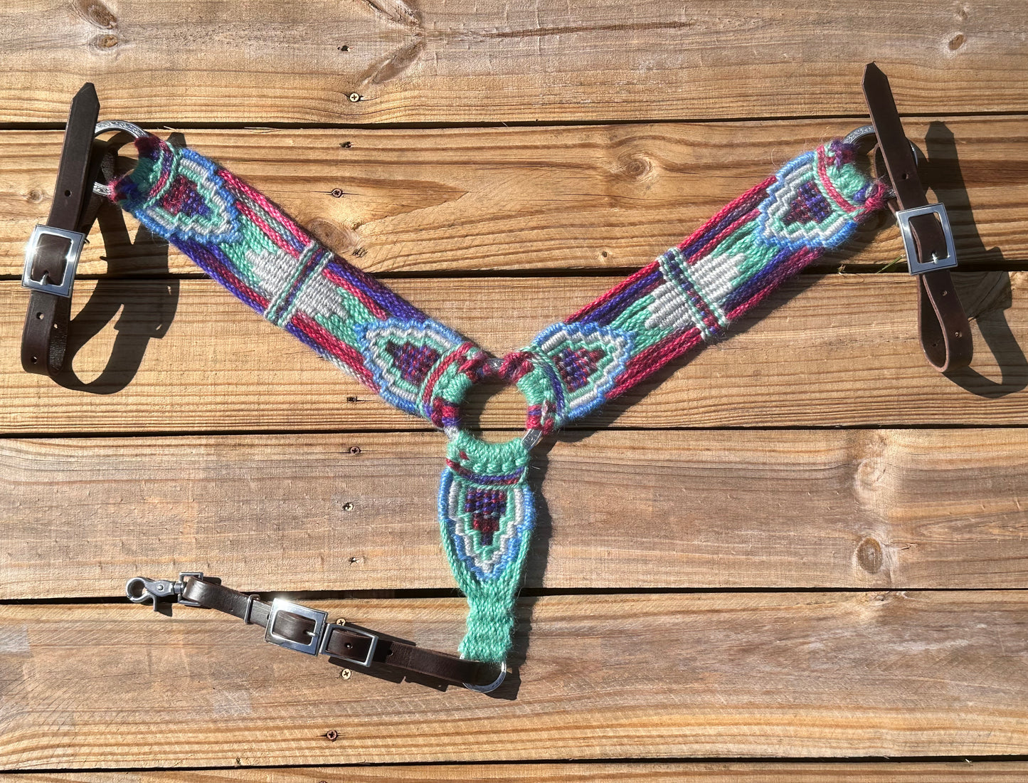 Atomic bronc breast collar